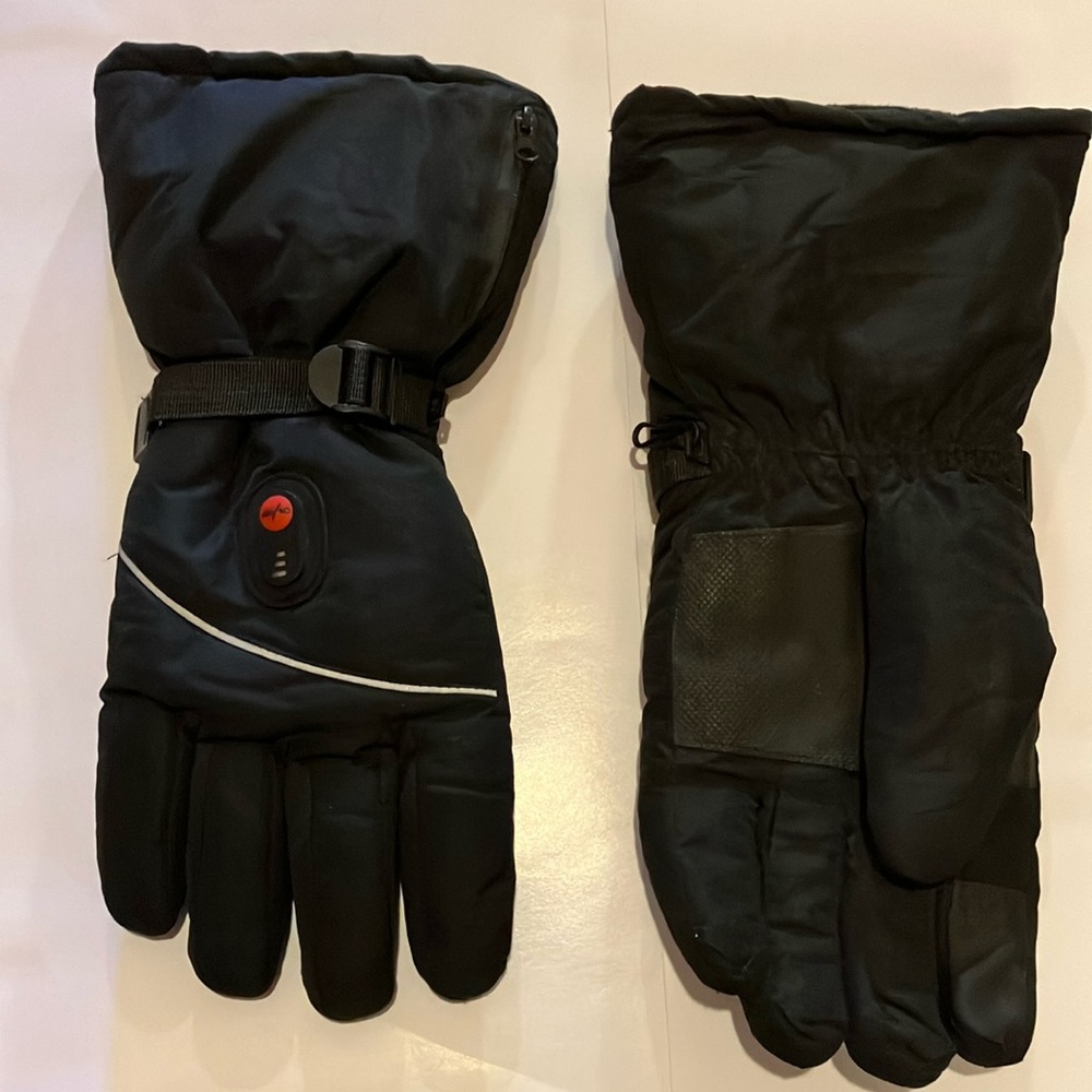 Men’s heated gloves